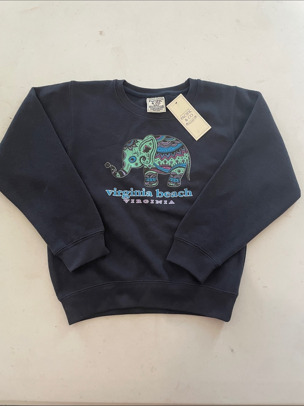 NEW! Virginia Beach Elephant Graphic Crewneck Sweatshirt - size medium. Girls.
